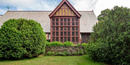 The Most Extravagant Sweet 16 Present Hits the Market for $16.5 Million in East Hampton, New York
