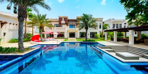 Dubai Villa With Golf Course Views Sells for AED 102.8 Million