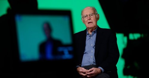 Morre Gordon Moore, cofundador da Intel e pai da “Lei de Moore”