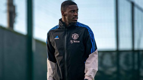 Tuanzebe joins Championship club on loan