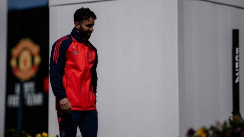 Team news: Chelsea v United