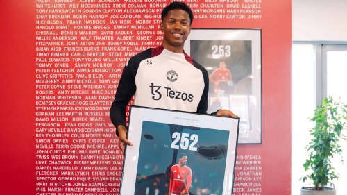 Obi and Amass receive debut gifts