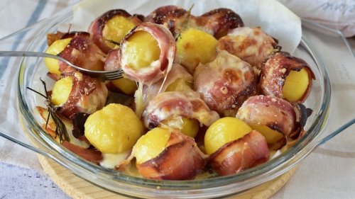 Pommes de terre bacon fromage au four, plat super délicieux