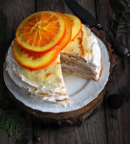 Gâteau de crêpes au grand marnier et crème à l'orange