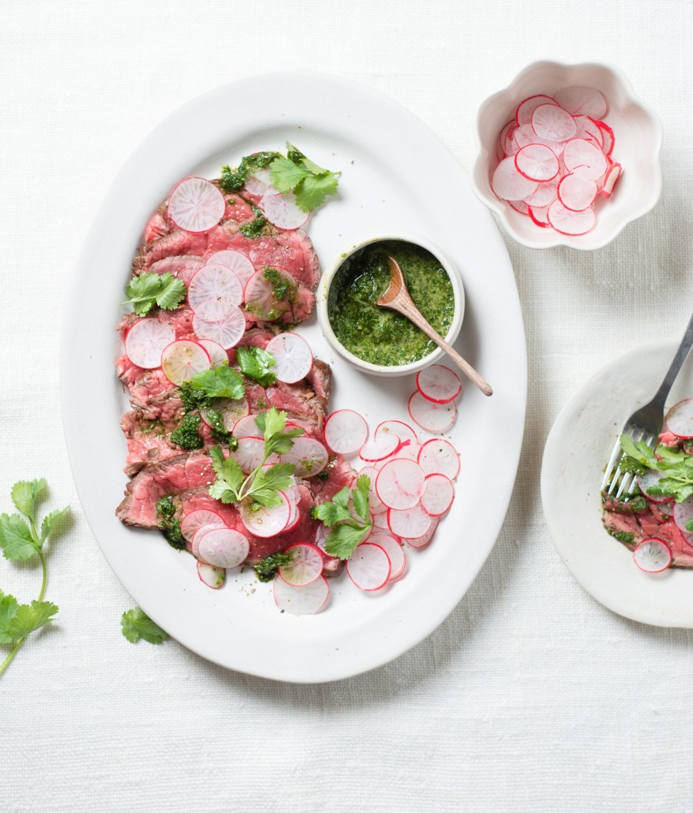 Tataki de bœuf et radis en salade