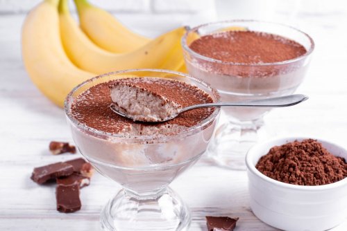 Du cacao, de la banane, aucun sucre ajouté : ce tiramisu est l’alternative saine et fondante à tester d’urgence !