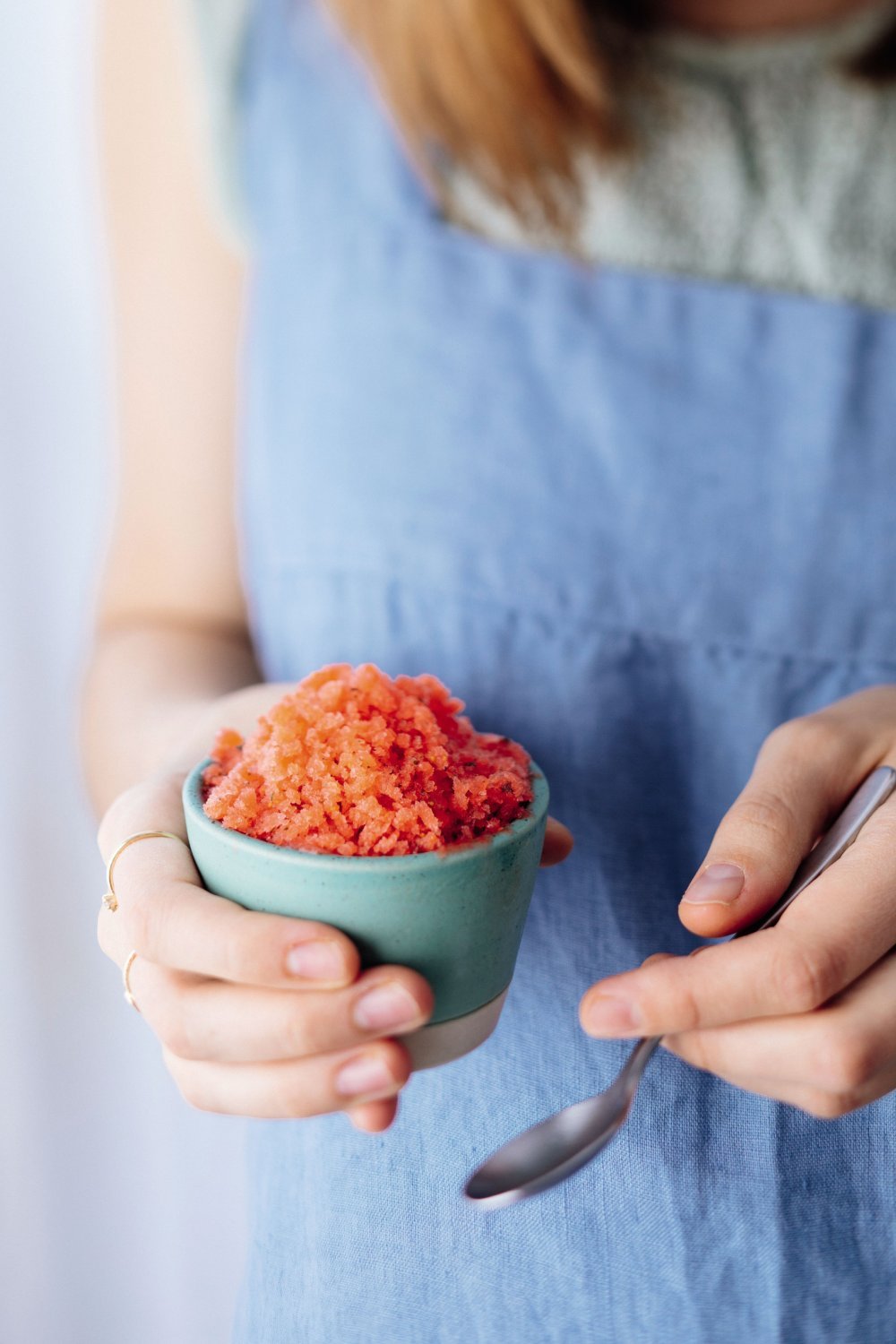 Granité aux fraises, menthe et fleur d'oranger