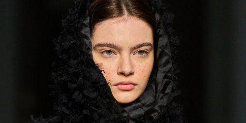 Se maquiller avec des soins ? C'est possible avec ces 10 produits alliant makeup et skincare