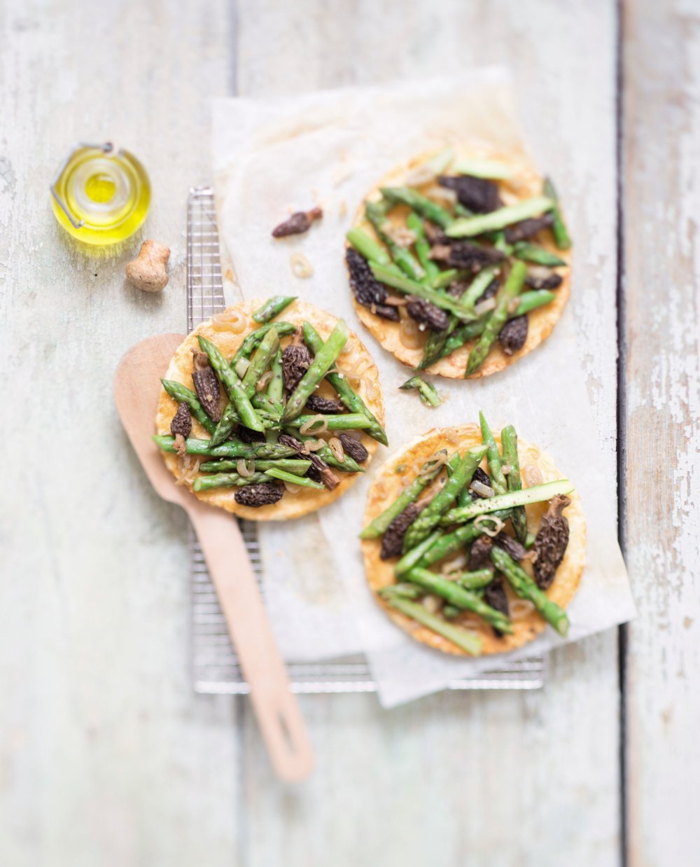 Tartelettes aux asperges et morilles