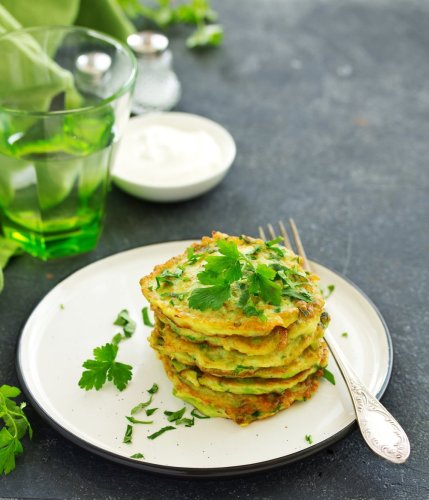 Les galettes aux herbes iraniennes de Yotam Ottolenghi