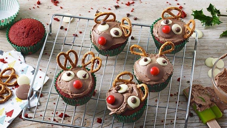 Cupcakes au cacao rennes de Noël