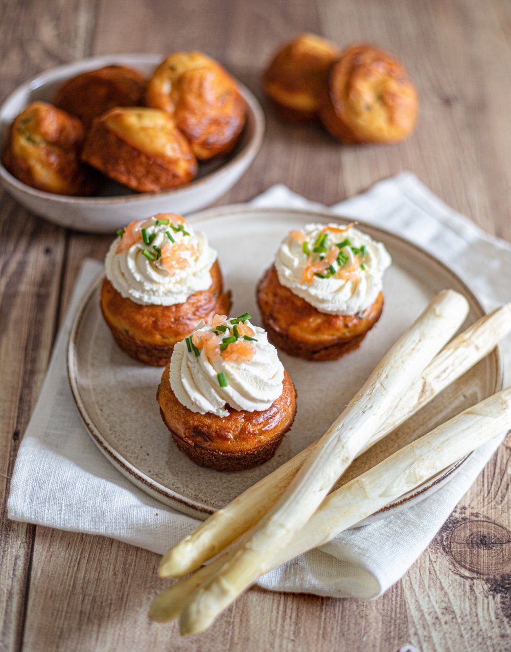 Cupcakes salés au saumon et aux asperges