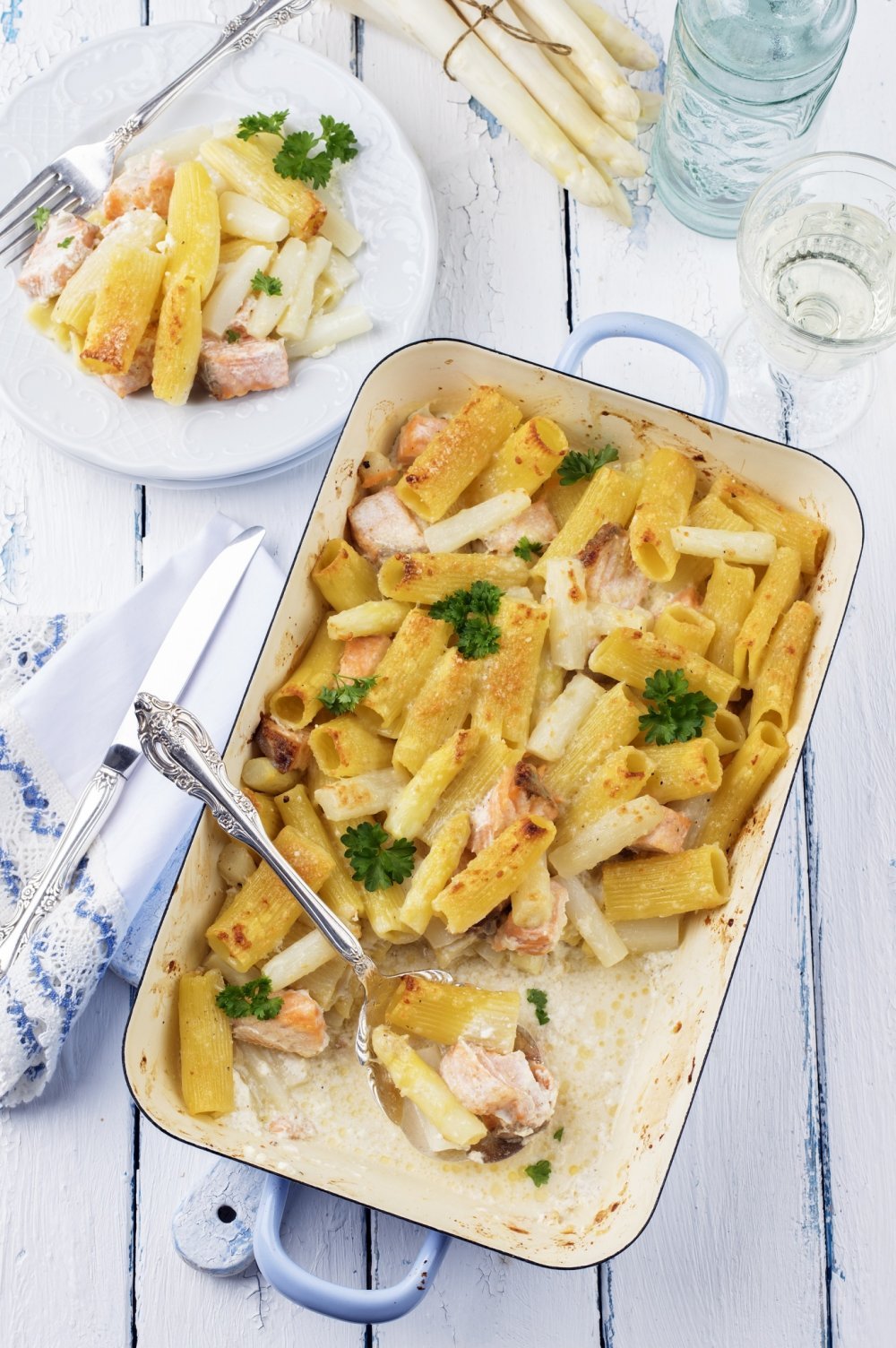 Gratin de pâtes aux salsifis et au saumon