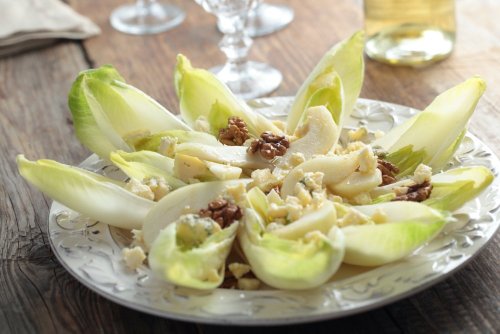La salade d'endives, poires et fourme d'Ambert de Julie Andrieu