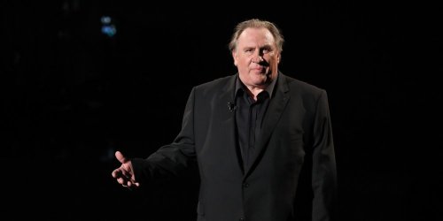 Trois nouvelles femmes accusent Gérard Depardieu de violences sexuelles et livrent d'édifiants témoignages