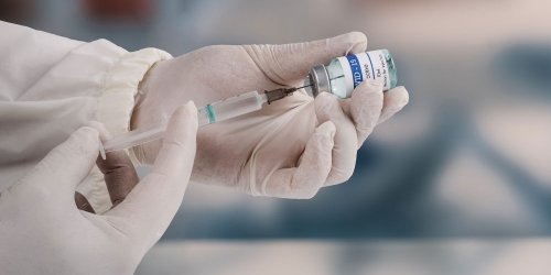 Covid-19 : l'OMS annonce la fin de la vaccination obligatoire pour les personnes en bonne santé