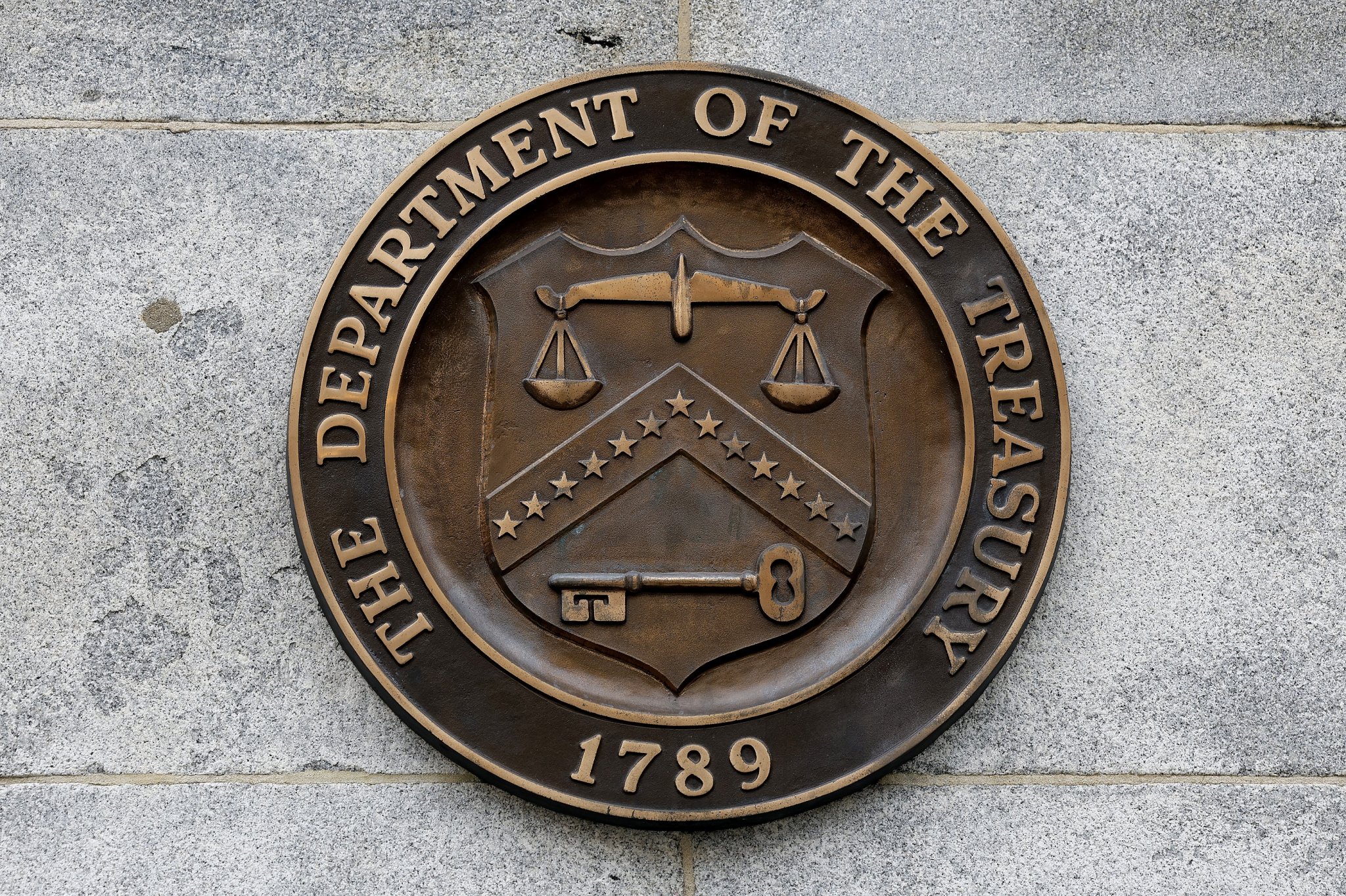 Who does the U.S. owe $31.4 trillion?