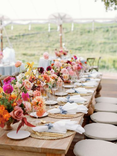 How to Design a Fall Wedding Without Embracing the Typical Fall Foliage Look