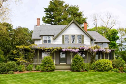 9 Home Maintenance Chores You Need to Check Off Your List This Spring, According to Zillow