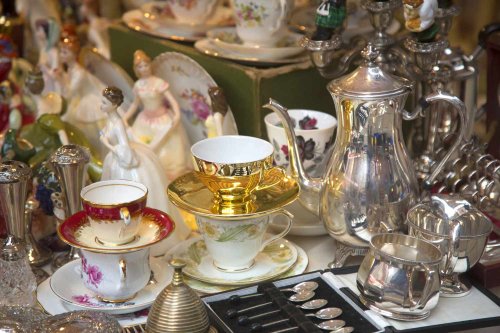 7 Hidden Gems to Look for at the Thrift Shop