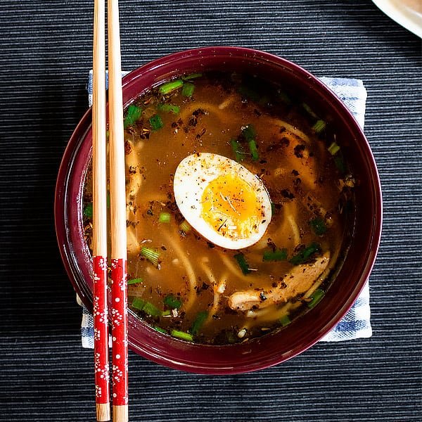 Yat Gaw Mein Soup with Chicken (Yakamein) | MasalaHerb.com