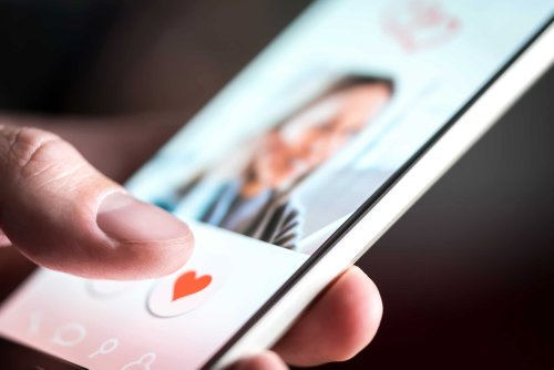 Sites de rencontres : 5 choses à savoir sur les algorithmes (spoiler : elles choisissent à votre place)