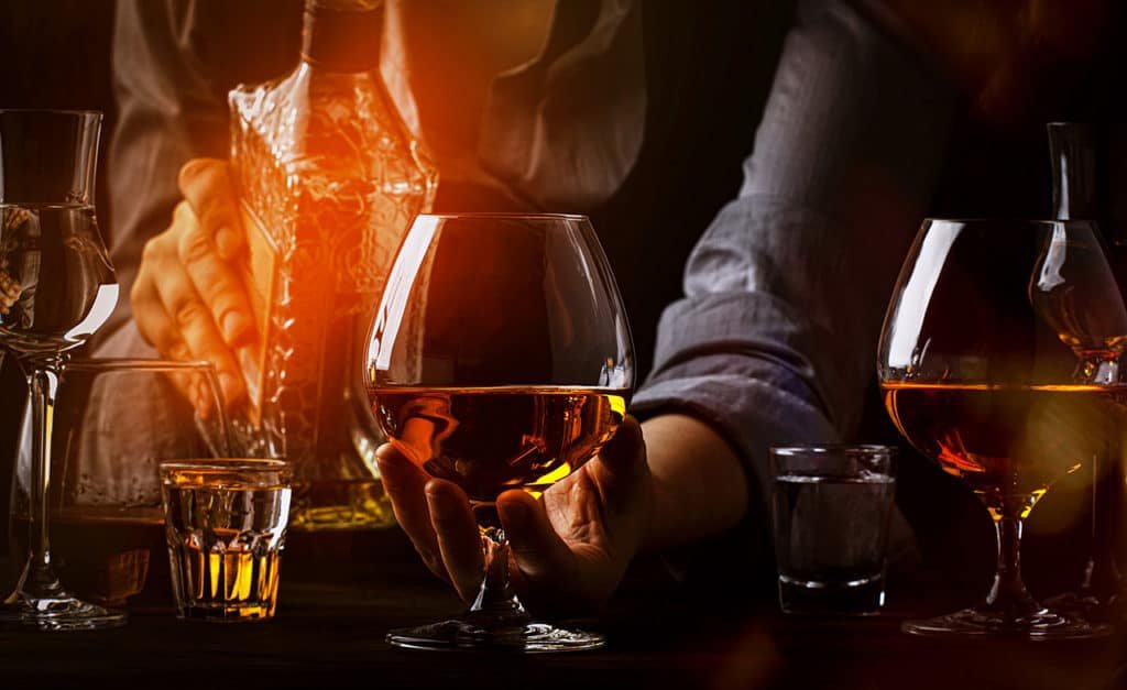 Dégustation de cognac : les étapes indispensables pour maîtriser ses arômes complexes