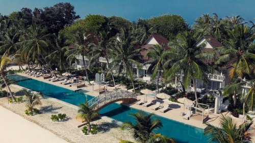 Ouverture de la plus longue piscine des Maldives (plus de 4 piscines olympiques !) chez Sun Siyam Olhuveli