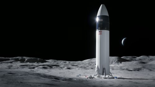 NASA puts its money on SpaceX for a massive lunar lander