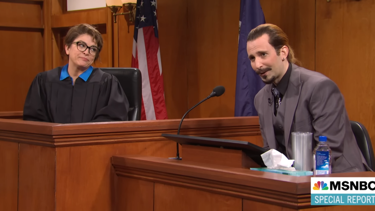 In a Depp v. Heard trial cold open, 'SNL' brutally drags everyone online