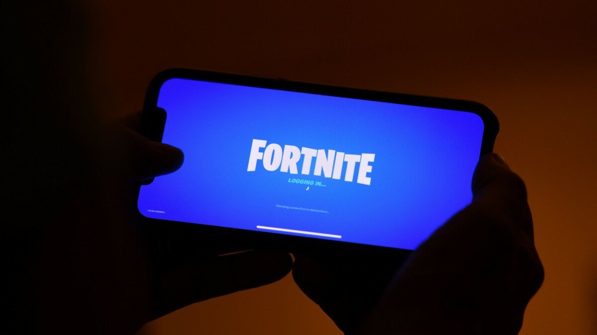Apple might ban 'Fortnite' from App Store for a year