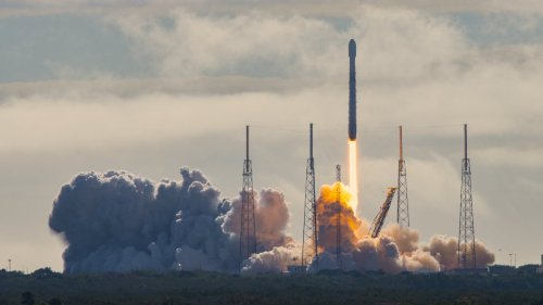 SpaceX achieves incredible feat of 3 launches in 36 hours