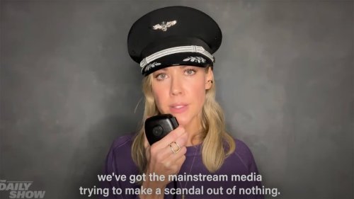 'The Daily Show' gleefully parodies the Fox News reaction to Trump's Qatar plane
