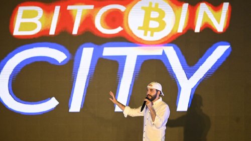 El Salvador loses half its investment in Bitcoin as crypto plunges
