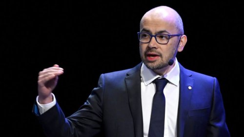 AI Could Eradicate Diseases Within 10 Years, Says Google DeepMind Chief Demis Hassabis