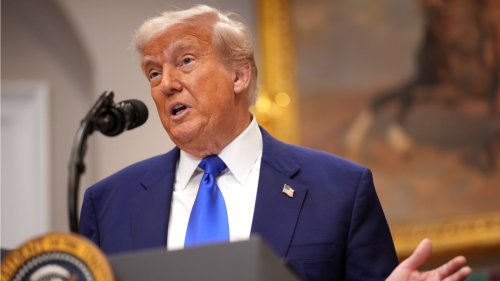 Trump to Tim Cook: I don't want you building iPhones in India