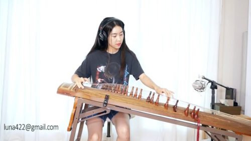 Watch this awesome cover of Jimi Hendrix's 'Voodoo Child' on a traditional Korean instrument