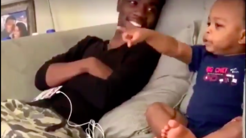 Watch this dad hold a full conversation with his adorable babbling baby