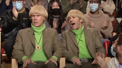 Will Ferrell and Paul Rudd heckling a singing Jimmy Fallon makes for one seriously hectic skit