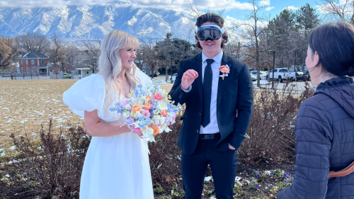 Tech worker wore an Apple Vision Pro at his wedding