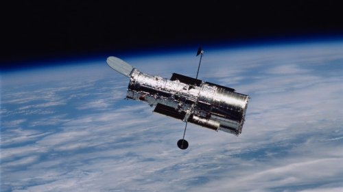 NASA slammed into an asteroid. Hubble just spotted a spectacular effect.