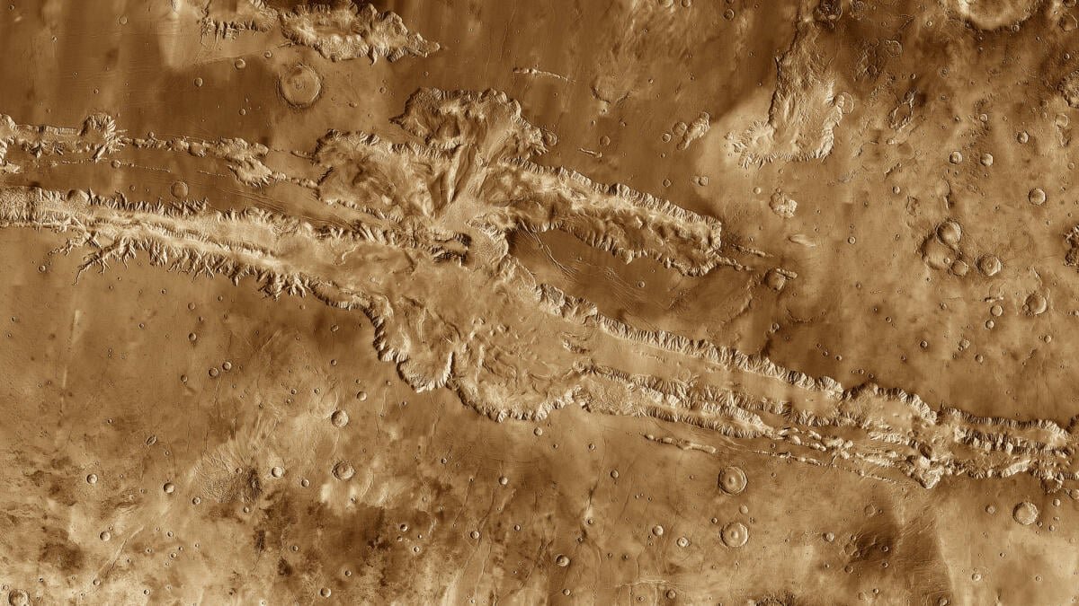 'Monster' Mars quake shows the red planet isn't nearly dead