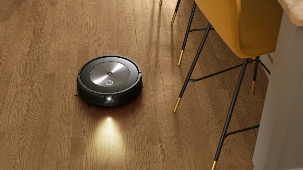 Almost every Cyber Monday robot vacuum deal is still holding steady