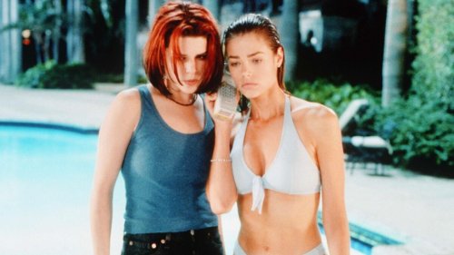 ‘Wild Things’ turns 25 and still has the greatest end-credits scene ever