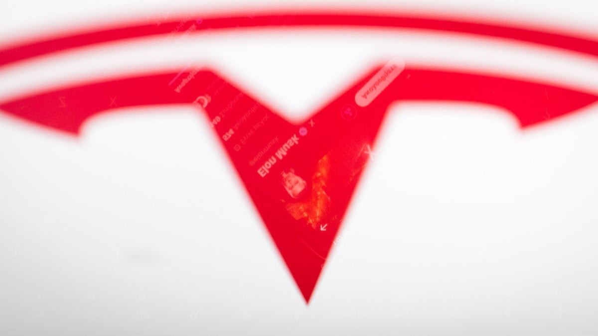 Tesla’s Full SelfDriving software is under federal investigation