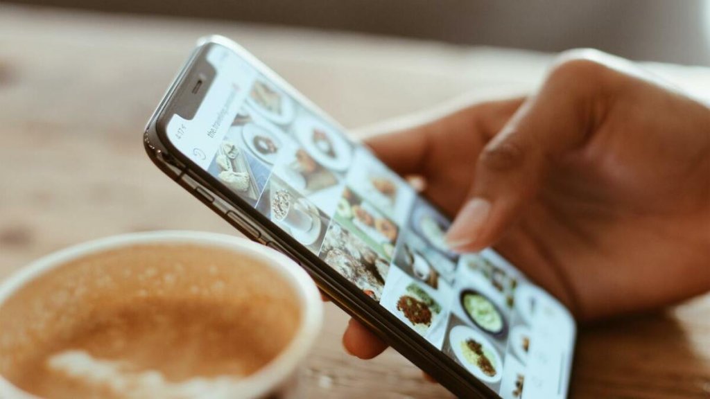 Instagram - cover