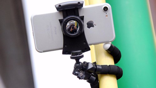 Extend your smartphone's camera on a budget with these accessories