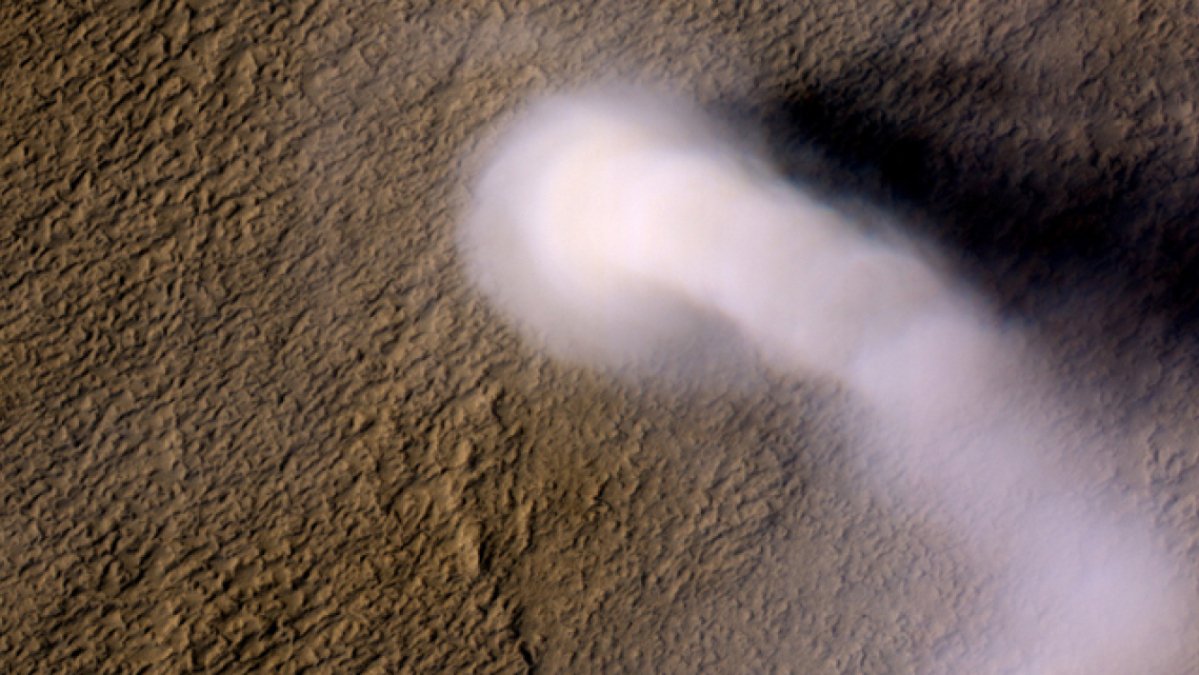 Mars rover films dust devil mayhem as it explores the red planet