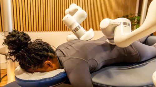 This AI robot massaged my back and butt: 5 reasons I'm quitting human masseuses