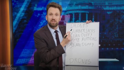 'The Daily Show' breaks down one of Trump's most confusing 'weaves'